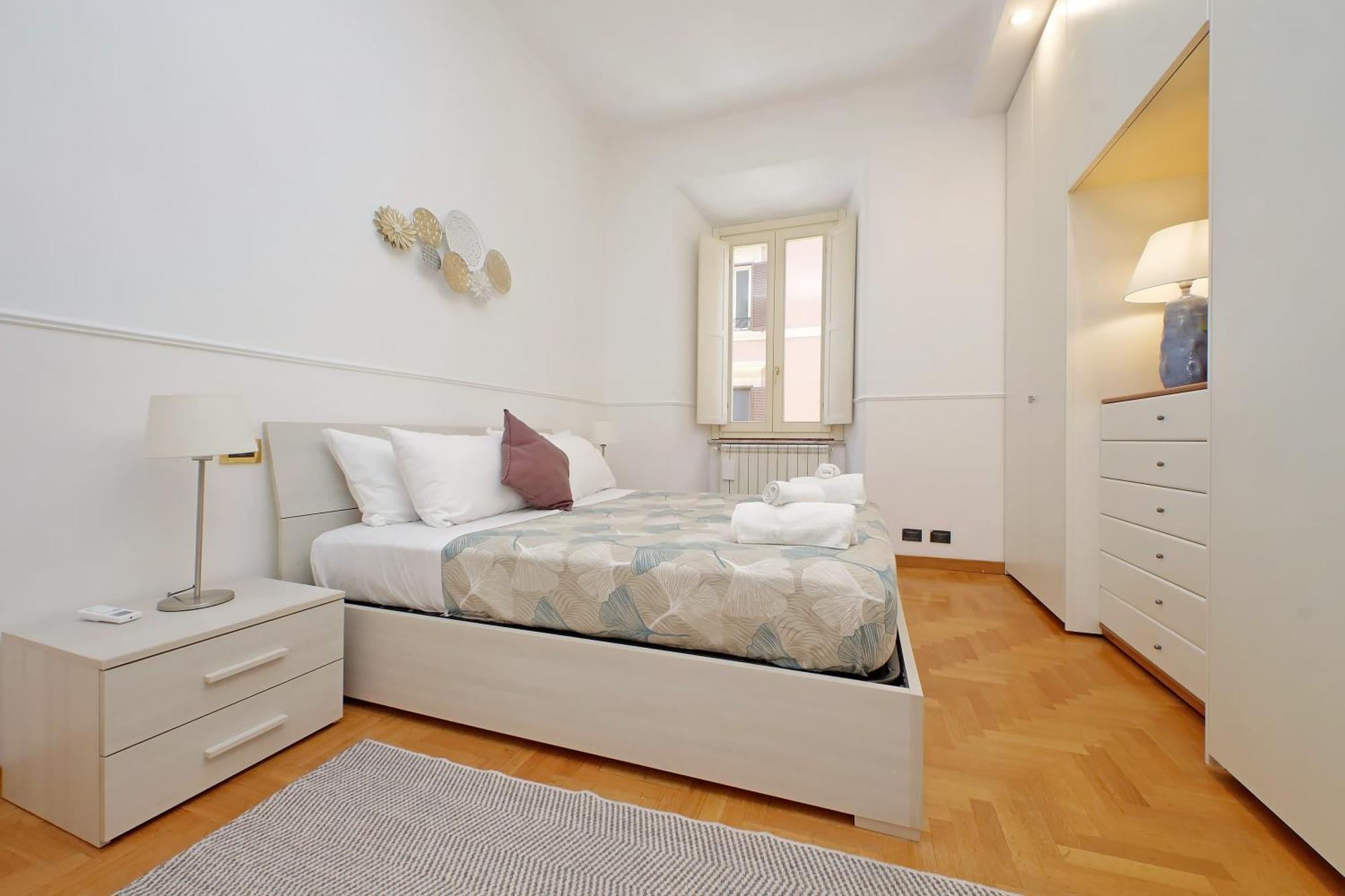 Apartment A 10 Minuti Da Fontana Di Trevi - Casa Signorile Rom